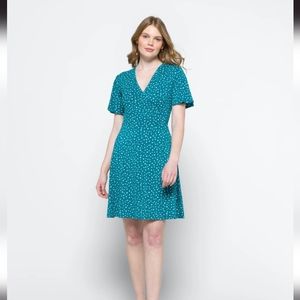 41 HAWTHORNE Elisse Knit Surplice Dress - size M